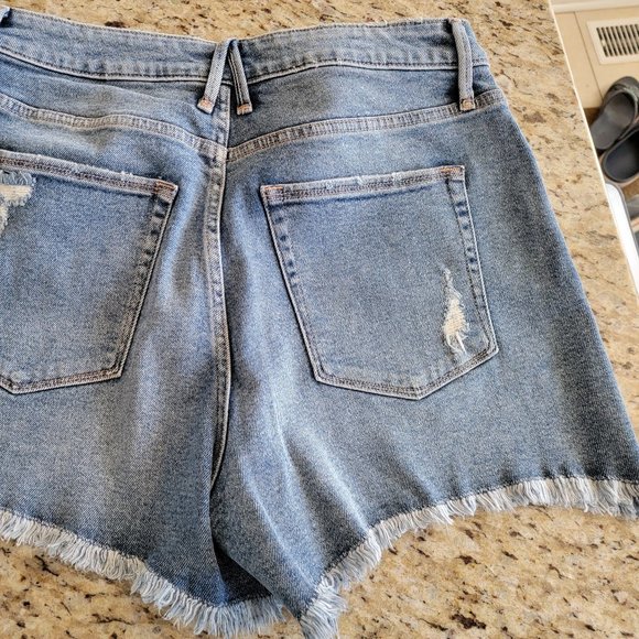 Good American Bombshell Shorts sz 31 - Picture 7 of 7